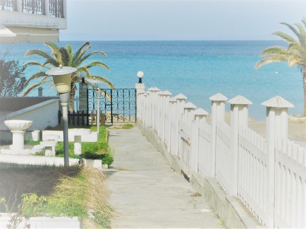 Hippocampus Beach House Polychrono Exterior photo