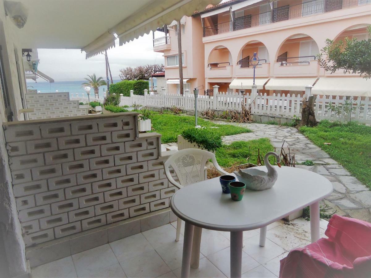 Hippocampus Beach House Polychrono Exterior photo